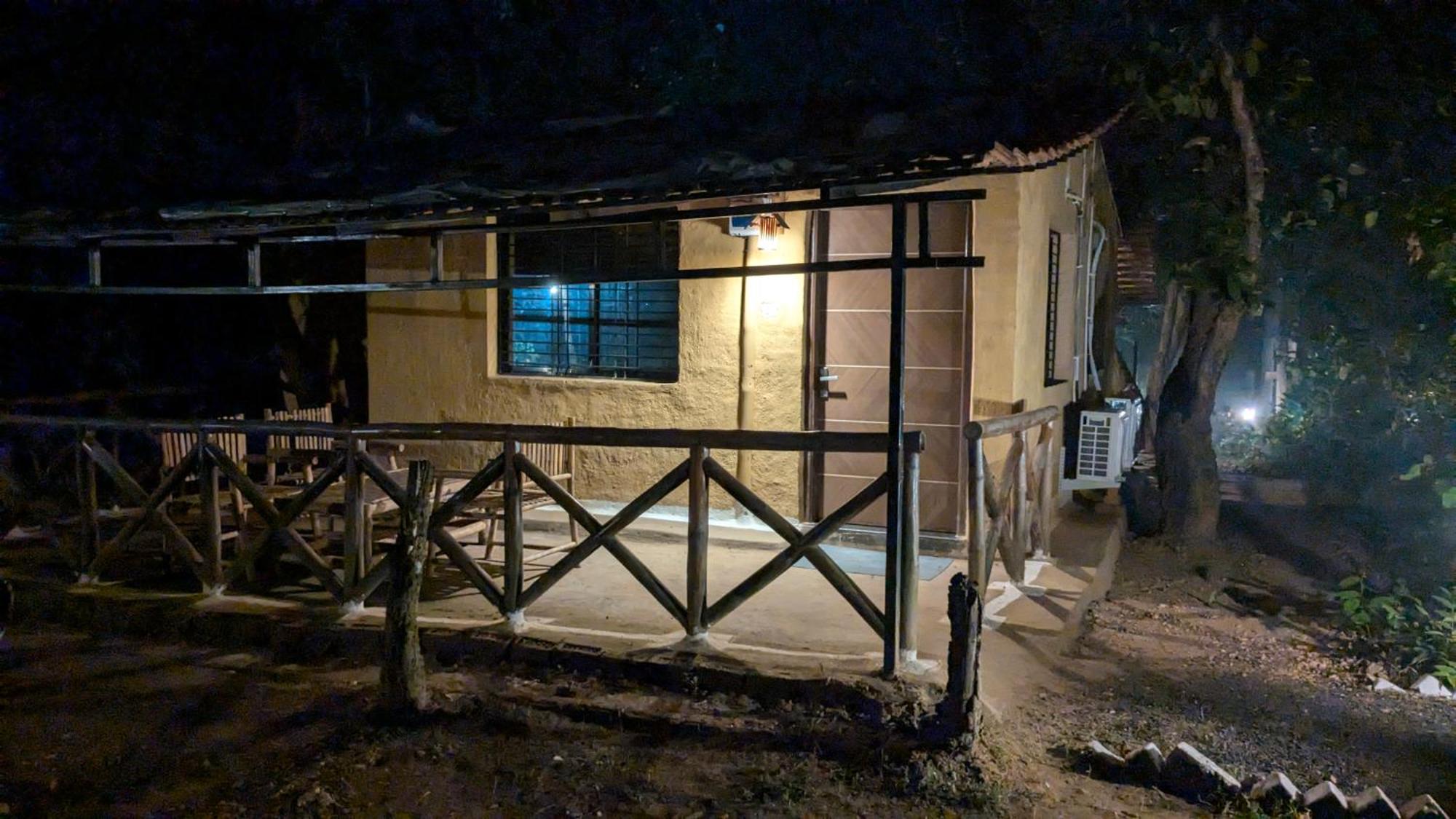 Athulyam Kanha, Kanha National Park, Mukki Gate Khāpa Exterior foto
